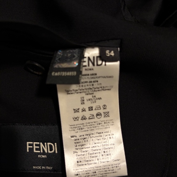 Fendi Mens Sport Coat - with logo embroidered down both sides - Picture 6 of 6